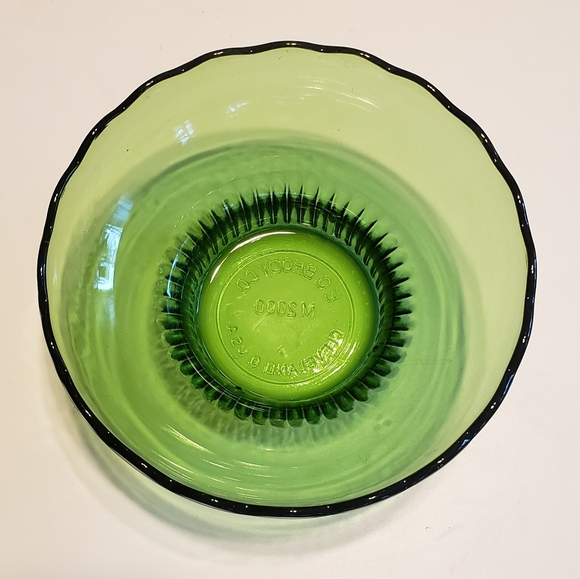 E.O. Brody Co Vintage Green Glass Dishes Set of 2 - Picture 2 of 7
